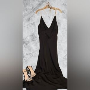 Elegant Black Sleeveless Dress